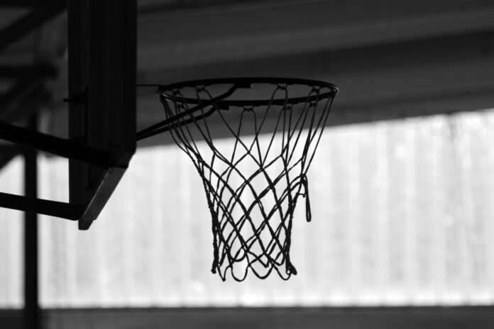 Basketball hoop